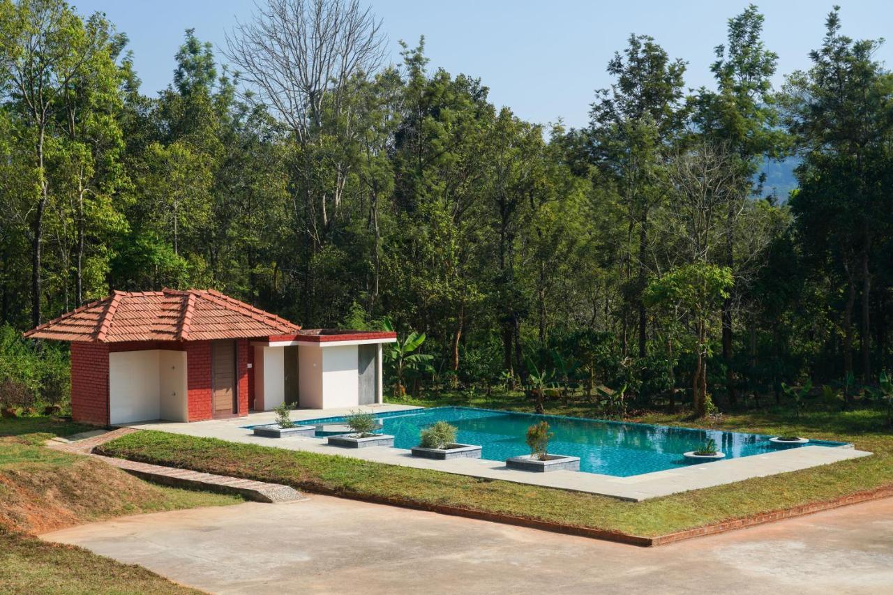 Agraharam Resorts Thirunelly Exteriör bild